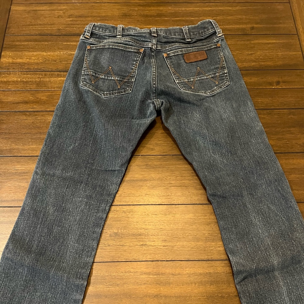 Wrangler Jeans Dark wash 31x30 slim straight